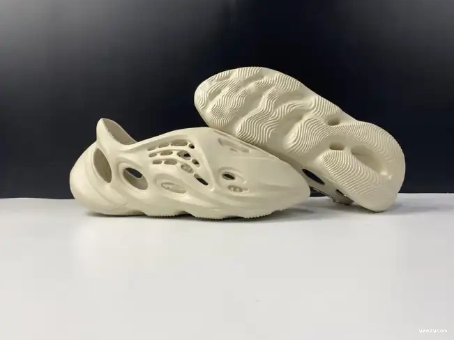 Sand FY4567 Yeezy Foam RNNR Adidas 0501